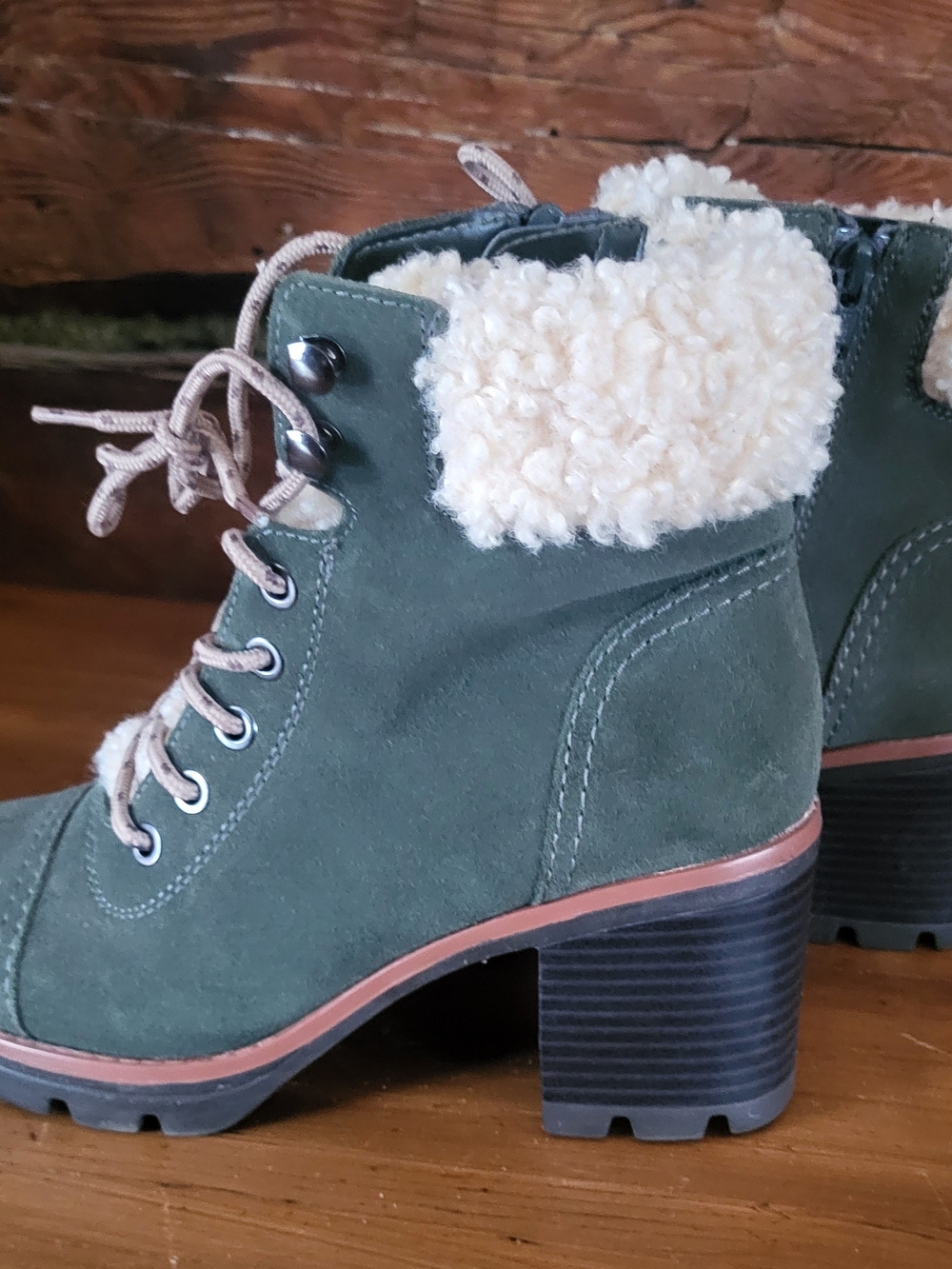 Women's Lace-Up Ankle Boot Naturalizer 6.5 - Green